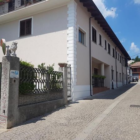 Hotel Ristorante Degli Amici Mongiana Екстериор снимка